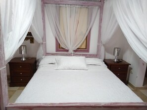 雙人房, 花園景觀 | 筆電工作空間、遮光布/窗簾、熨斗/熨衣板、免費無線上網