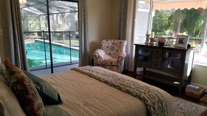 3 habitaciones, tabla de planchar con plancha y cuna de viaje 