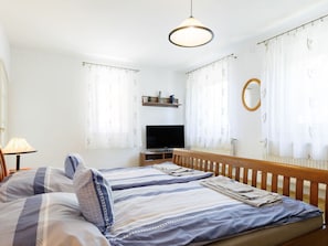 4 chambres, lit parapluie, Wi-Fi gratuit, draps fournis