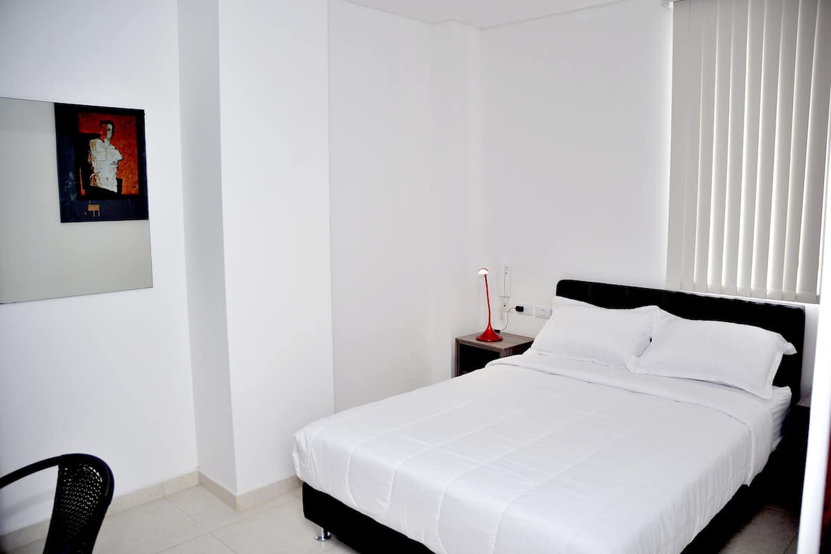 Desk, laptop workspace, iron/ironing board (on request), free WiFi