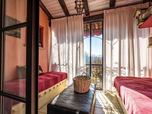 3 Schlafzimmer, Reisekinderbett, kostenloses WLAN