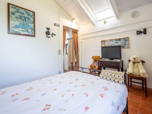 2 Schlafzimmer, Reisekinderbett, kostenloses WLAN