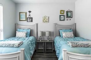 Room - Home in Dripping Springs, in The Texas Hill Country, on the 290 Wine Trail (Dripping Springs)