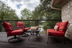 Terrace/patio - Home in Dripping Springs, in The Texas Hill Country, on the 290 Wine Trail (Dripping Springs)