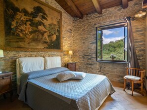 5 camere, culla da viaggio, Wi-Fi gratuito