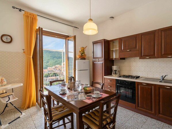 Microwave, oven, freezer