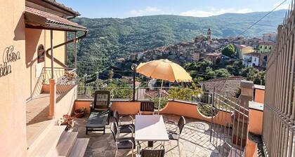 Bel appartement pour 5 personnes avec WIFI, TV, terrasse et vue panoramique
