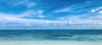 Call to Paradise Studio- Top Floor Unit 