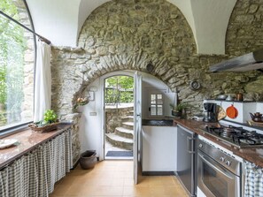 Ofen, Geschirrspüler