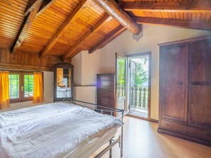 2 Schlafzimmer, Reisekinderbett, kostenloses WLAN, Bettwäsche