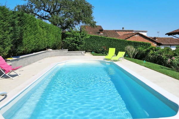 Blau, Schwimmbad, Verbundwerkstoff, Garten, Landscaping, Resort, Hinterhof, Eco Hotel, Water Feature, Garten