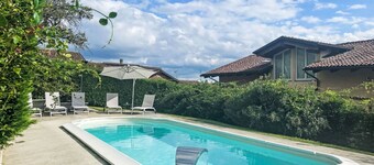 Beautiful  villa for 5 people with WIFI, private pool, TV and patio