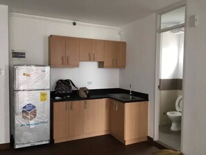 Interior - 1 Bedroom Fully Furnished Mid-rise Condominium with a City View. (Alabang)