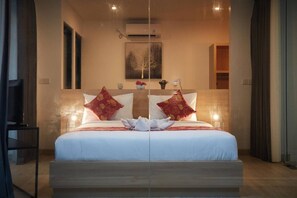 1 bedroom, iron/ironing board, internet, bed sheets - 🏖 Private room with pool, 5min walk to Echo Beach (Seminyak)