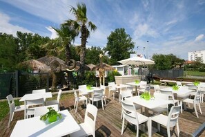 Sun deck