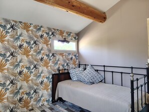 3 bedrooms, travel crib, free WiFi, bed sheets - Relaxation in Provence ☀️ (Aubignan)