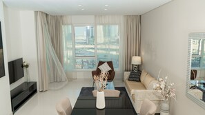 Leilighet – deluxe, 1 soverom (3) | Oppholdsområde | LCD-TV