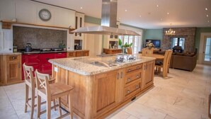 Dining - Baileys Court Guest House (Craigavon)