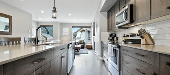 Upouusi moderni 3BD Townhouse, ski-in / ski-out ⛷