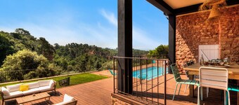 Propriété de prestige avec 10 chambres,  à Roussillonsur 2 ha de terrain