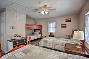 2 Schlafzimmer, Reisekinderbett, Internetzugang, Bettwäsche