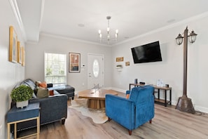 TV connectée, services de streaming, espaces bureaux