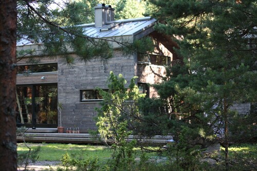 Surfhunt Bird Watchers Beach Home