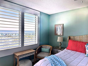 2 bedrooms, iron/ironing board, free WiFi, bed sheets - Island Princess 204-Updated Beachfront with FAST Internet-Free Beach Service (Fort Walton Beach)