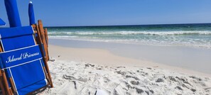On the beach - Island Princess 204-Updated Beachfront with FAST Internet-Free Beach Service (Fort Walton Beach)