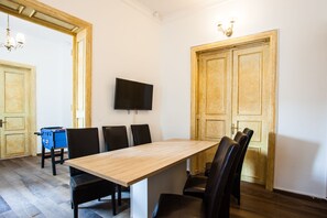 Dining - the perfect accommodation for big groups in the center of bucharest (Sector 1)