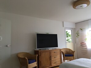 3 Schlafzimmer, Bügeleisen/Bügelbrett, WLAN, Bettwäsche