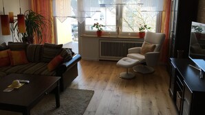 Unclassified image, 5 of 18, button - City holiday apartment Müllheim (Müllheim)