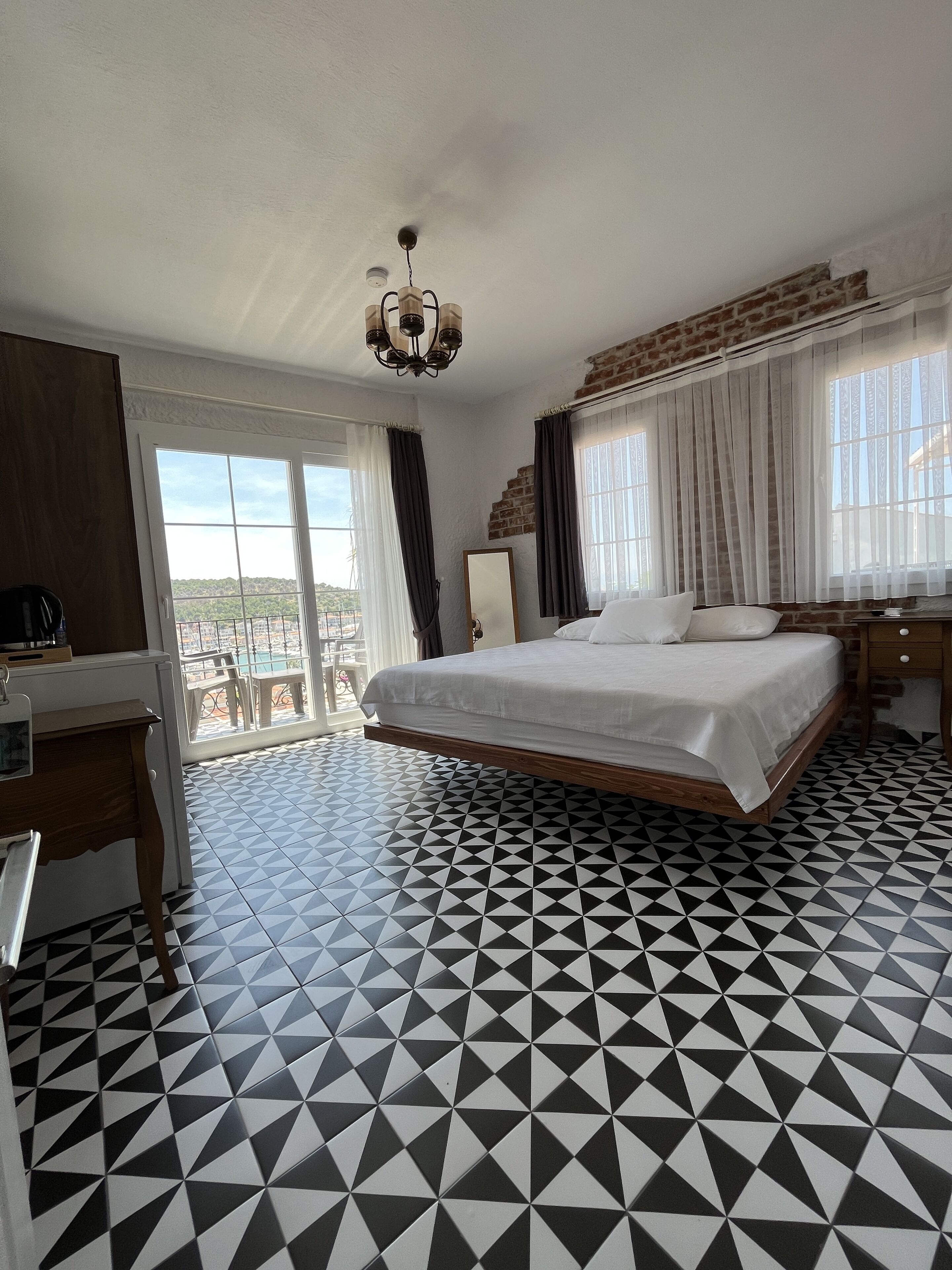 Deluxe-Doppelzimmer, Balkon, Blick auf den Jachthafen