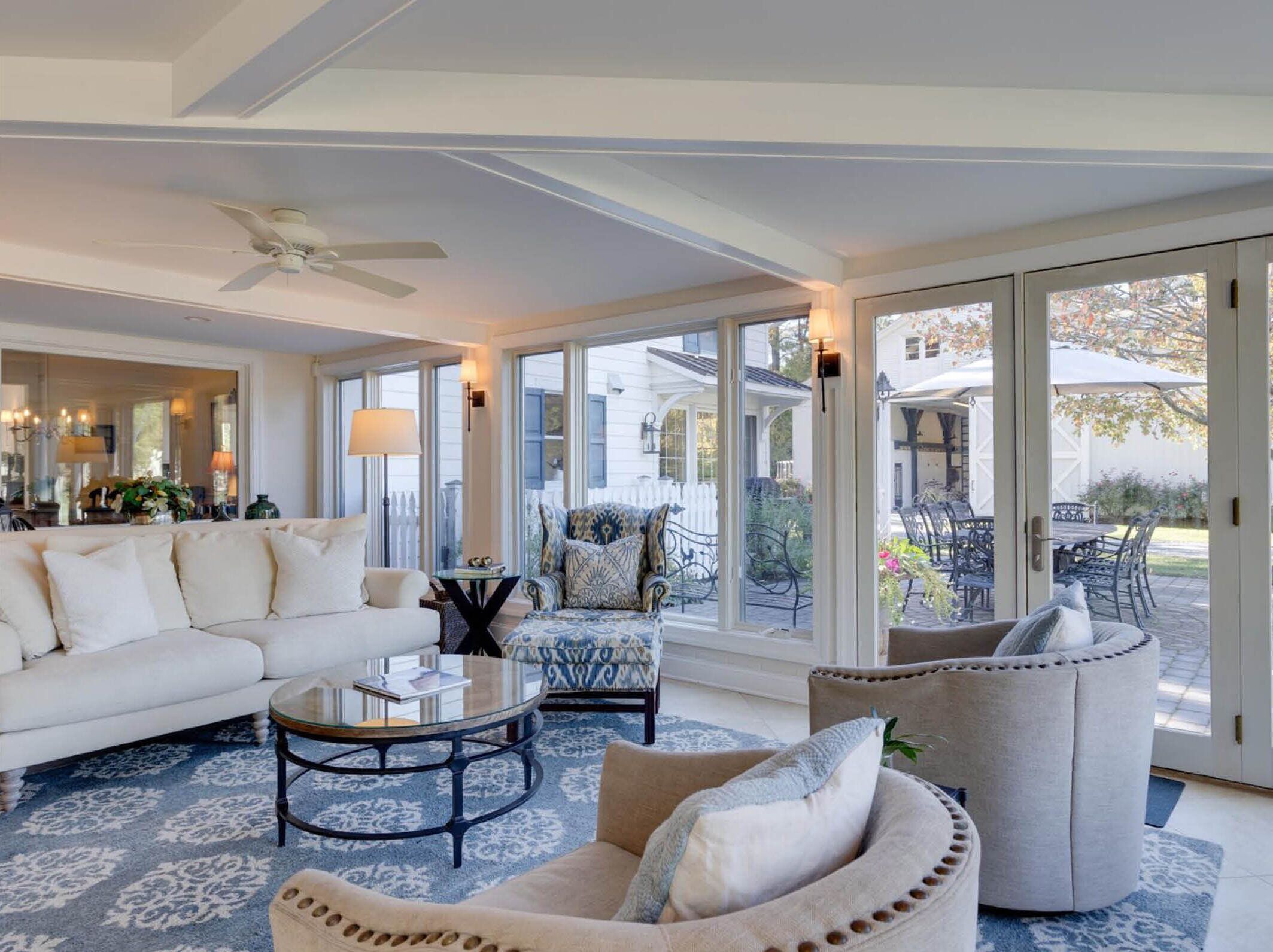 Smart TV, fireplace, DVD player, table football