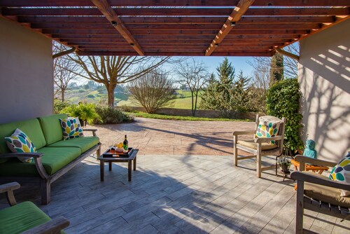 Vine View Terrace, beautiful wine country home