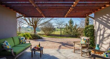 Vine View Terrace, beautiful wine country home