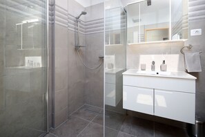 Apartment, 2 Bedrooms, Sea View (Penthouse) | Bathroom | Shower, hair dryer, towels, soap - Apartments Galboka (Mali Losinj)