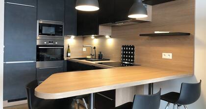 Palavas-centre : 2 bedrooms, terrace, splendid sea view (sleeps 6)