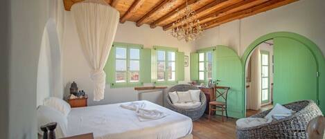 5 bedrooms, in-room safe, iron/ironing board, WiFi