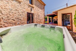 Idromassaggio all'aperto