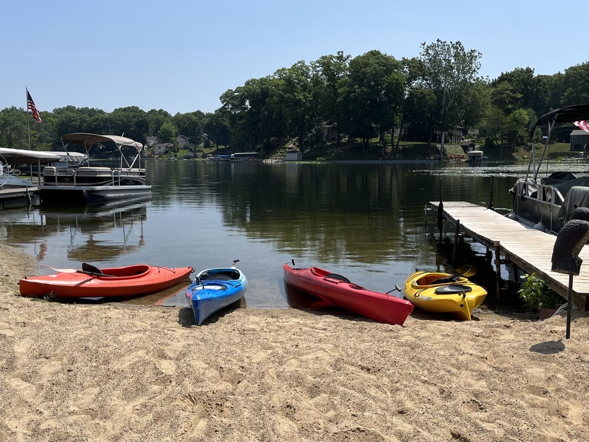 Pine Cove Cottage: Four bedroom home on Pine Lake