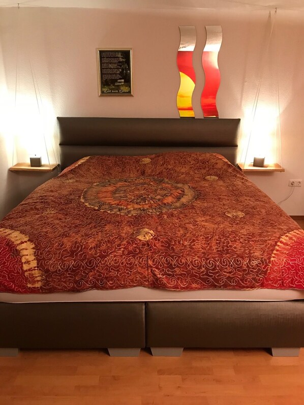 1 غرفة نوم ومكواة/لوح كي وسرير سفر وواي فاي مجانًا