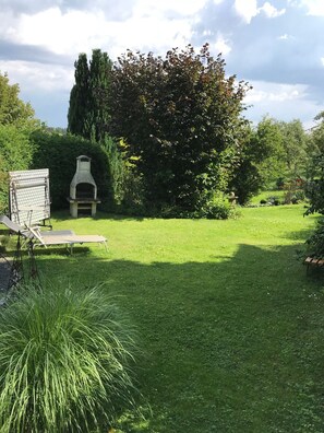 المنطقة المحيطة بالمنشأة