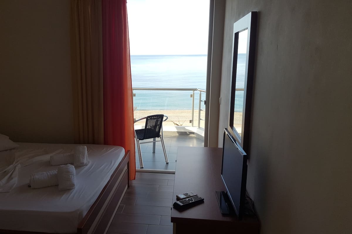 Basic Double Room
