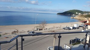 Unclassified image, 3 of 25, button - Golden Beach Hotel (Himarë)