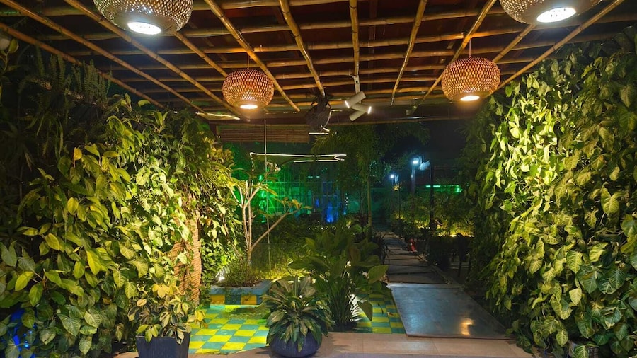 Hotel Grand Circle Inn