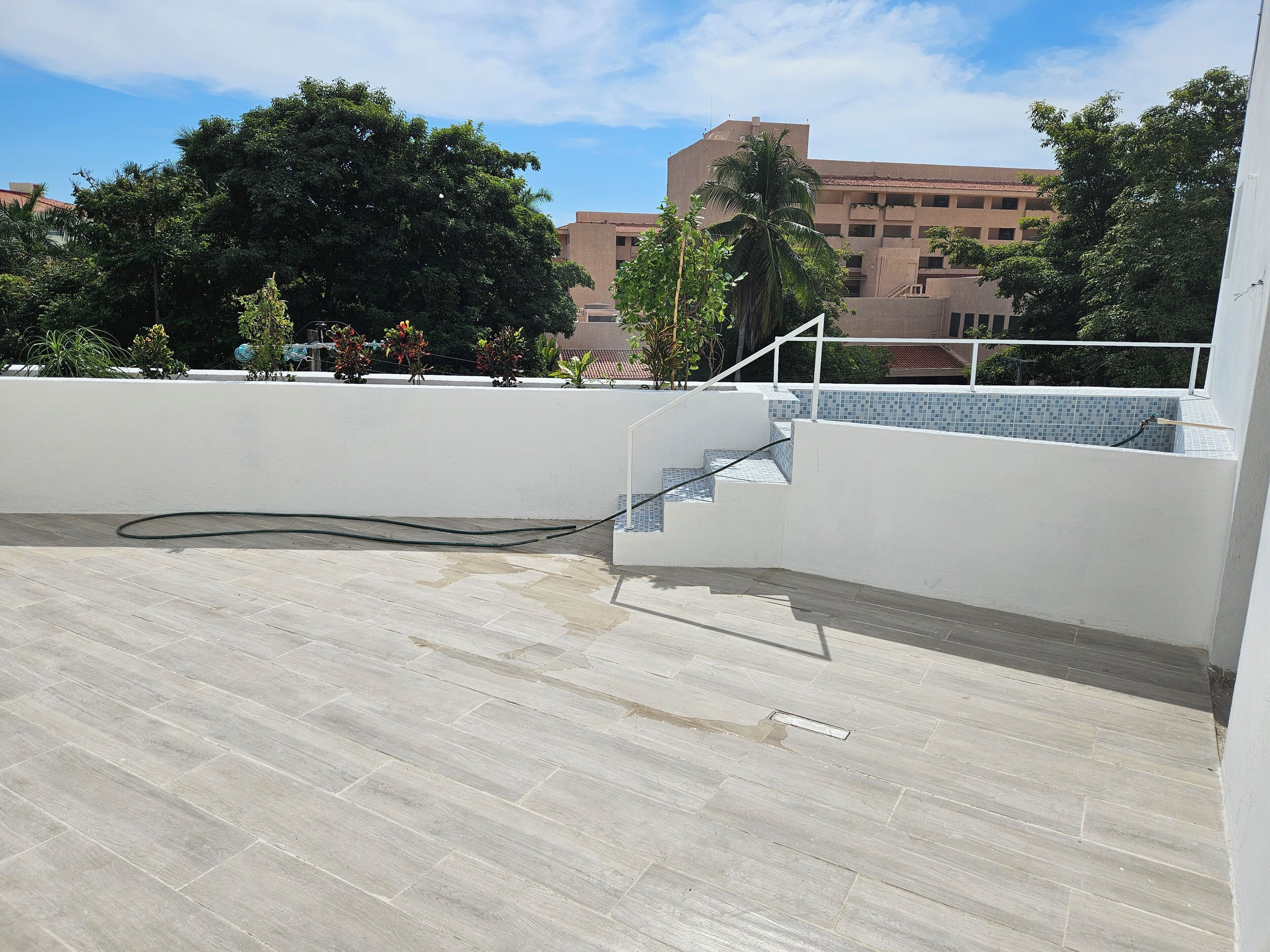 grand apartment | terrace/patio