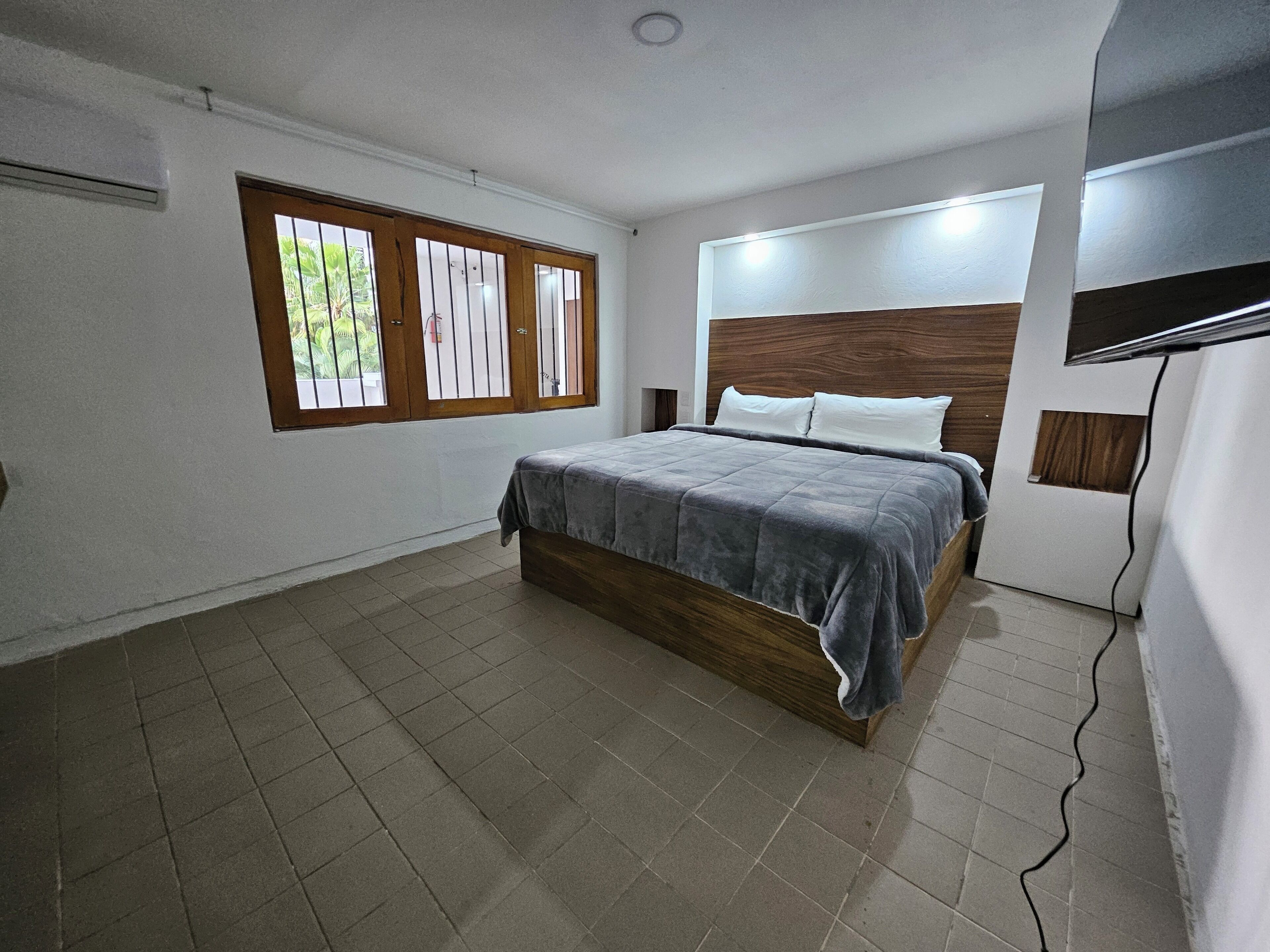 In-room safe, iron/ironing board, free WiFi, bed sheets