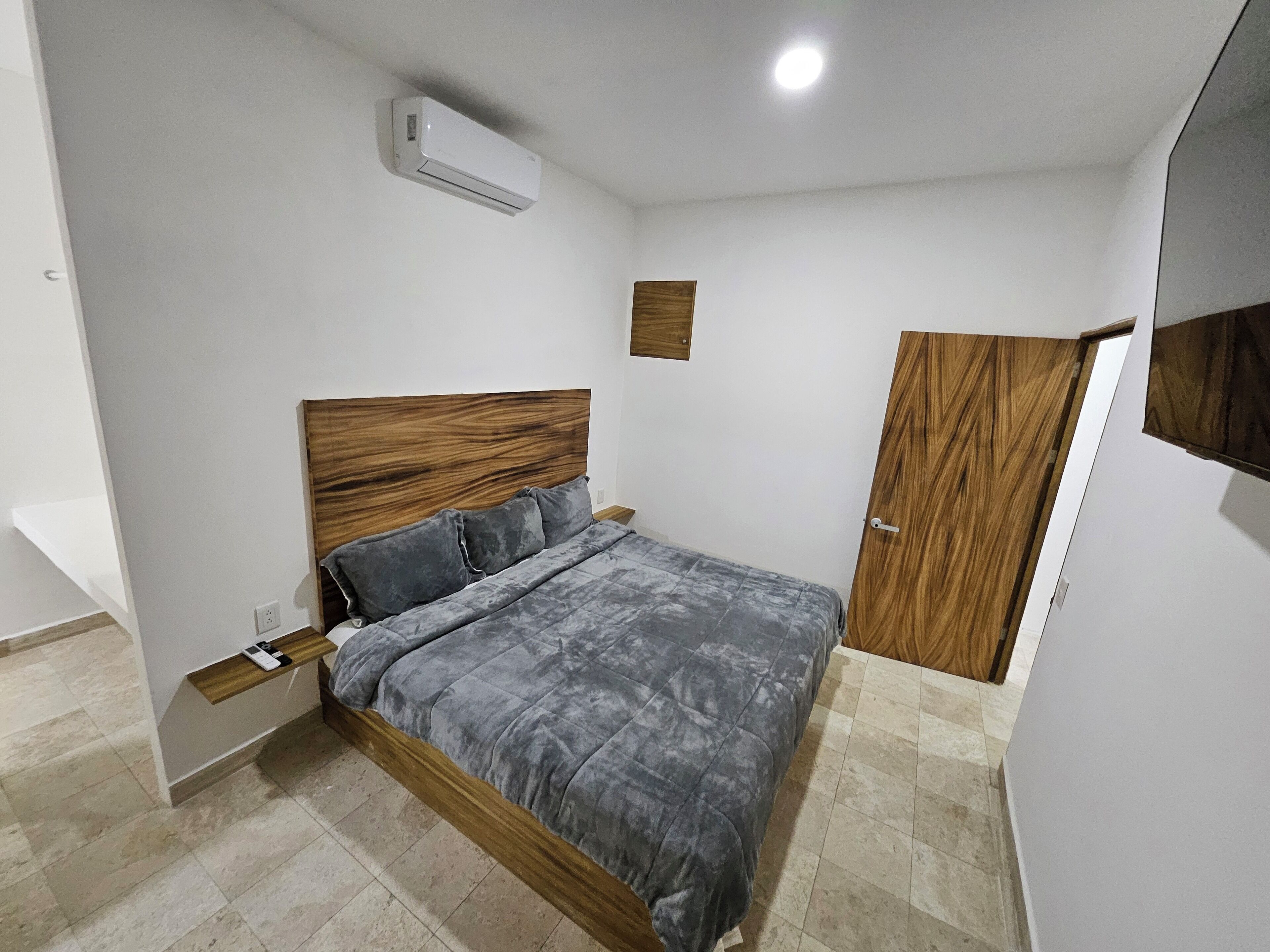 In-room safe, iron/ironing board, free WiFi, bed sheets