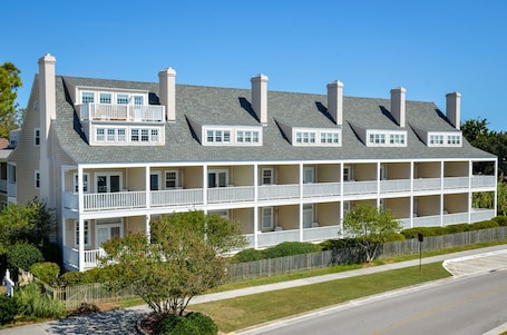 Fachada de la propiedad. Inlet Inn NC